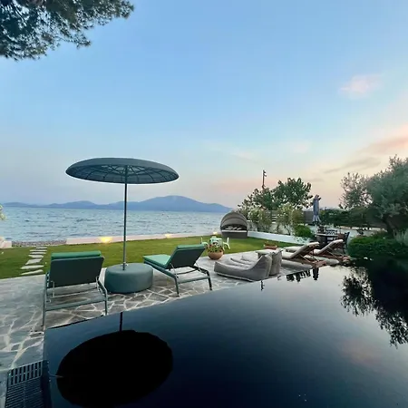 Evia Escape - Beachfront Villa Skala (Evia)