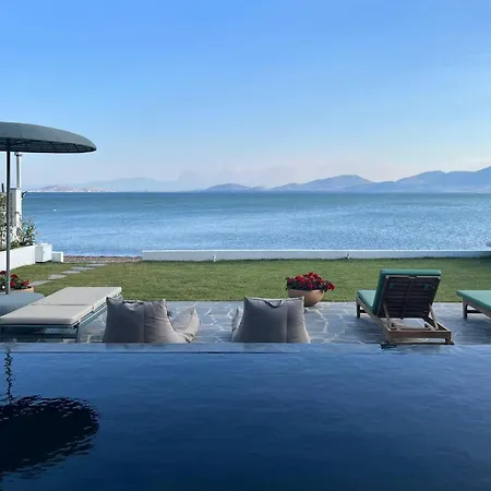 Evia Escape - Beachfront *