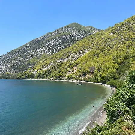 Evia Escape - Beachfront *