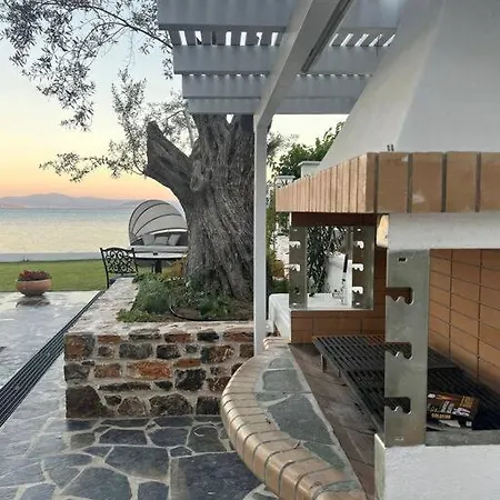 Evia Escape - Beachfront Villa