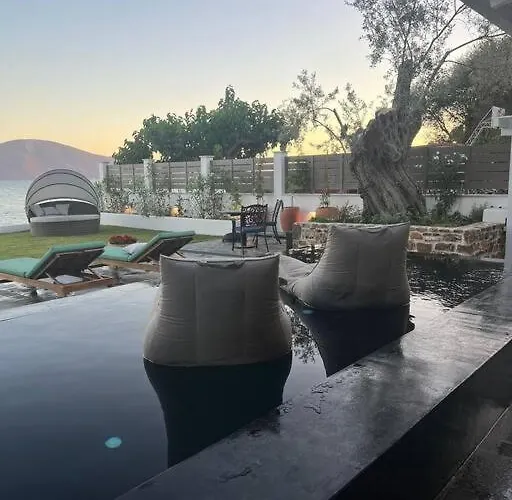 Villa Evia Escape - Beachfront *